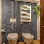 18 Ciancaleoni House روما