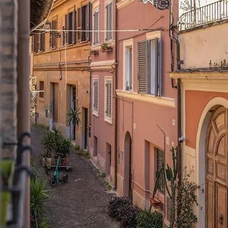 18 Ciancaleoni House Рим